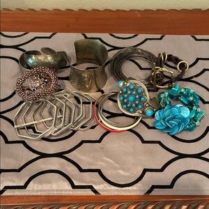 Elegant Women's Accessory Set with Turquoise and Silver Accents